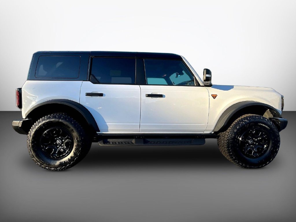 Used 2025 Ford Bronco Badlands AWD/4WD image 8