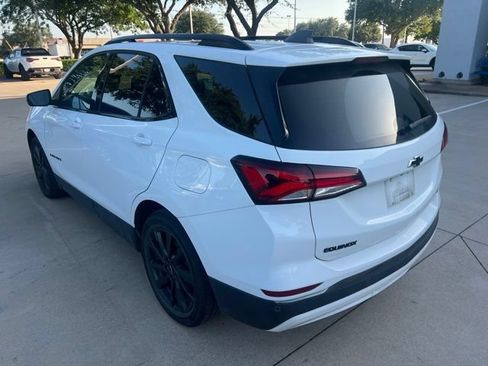 Used 2023 Chevrolet Equinox RS w/ RS Leather Package FWD image 9
