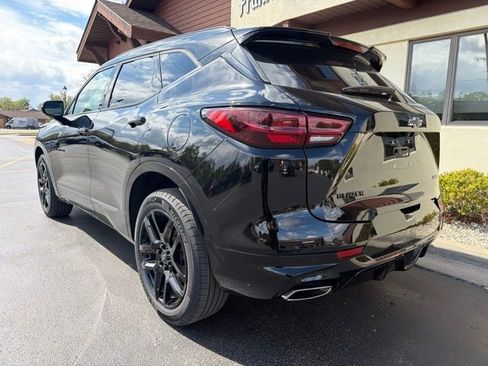 Used 2024 Chevrolet Blazer RS w/ Enhanced Convenience Package FWD image 7