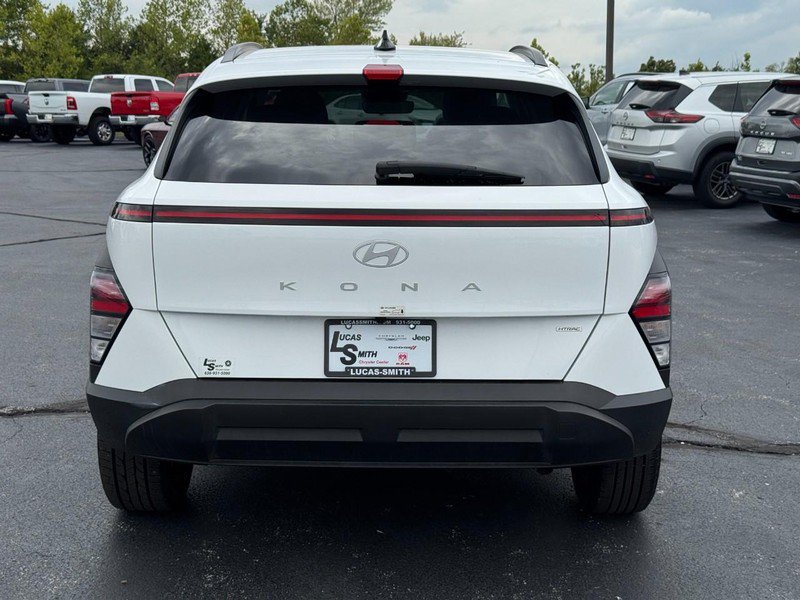 Used 2025 Hyundai Kona SEL AWD/4WD image 4