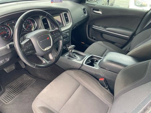 Used 2020 Dodge Charger SXT RWD image 32