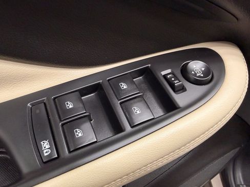 Used 2017 Buick Envision Premium image 20