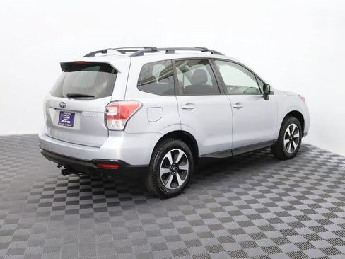 Used 2018 Subaru Forester 2.5i Premium w/ All-Weather Package AWD/4WD image 9