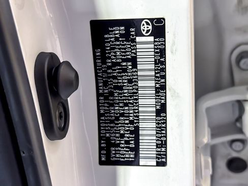 Used 2020 Toyota Corolla SE image 19