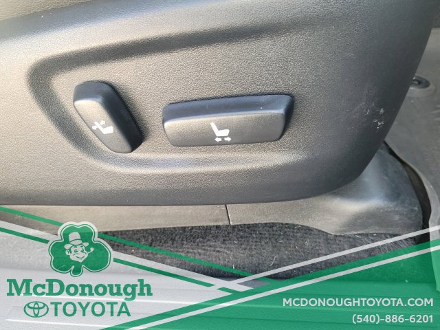 Used 2023 Toyota 4Runner SR5 Premium w/ Moonroof Package RWD image 26