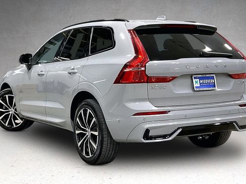 Used 2024 Volvo XC60 B5 Plus w/ Protection Package Premier AWD/4WD image 4