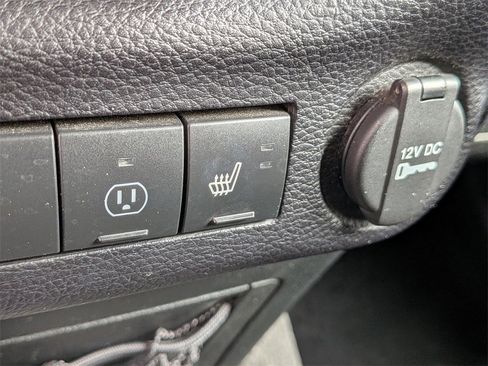 Used 2016 Jeep Wrangler Unlimited Sahara image 15