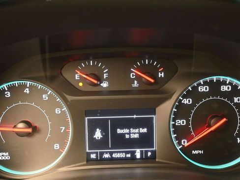 Used 2023 Chevrolet Traverse LS FWD image 13