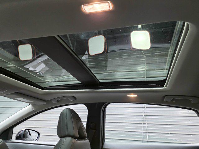Used 2023 Nissan Ariya FWD image 19
