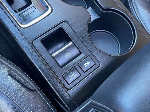 Used 2018 Subaru Outback 2.5i Limited image 32