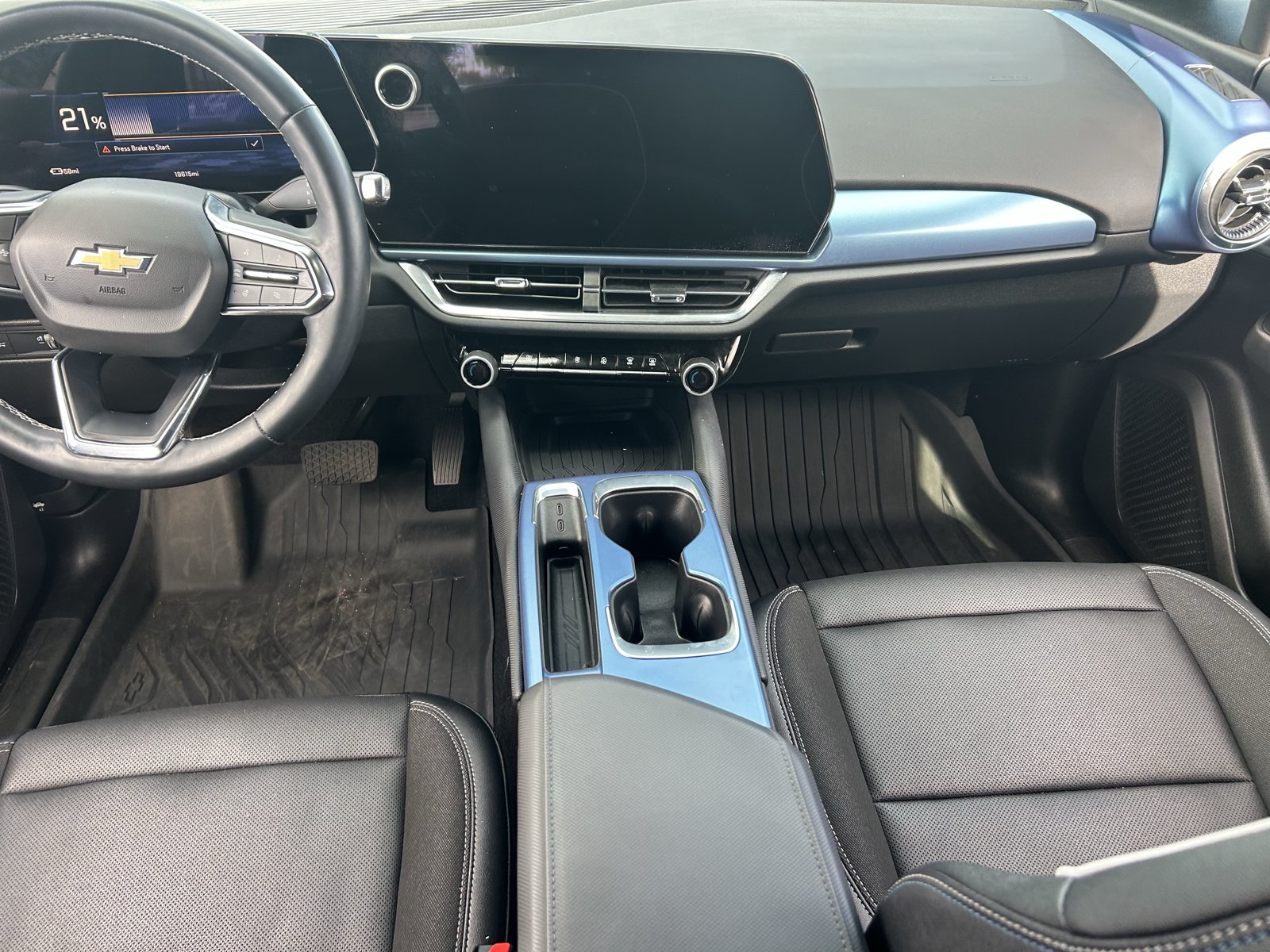 Certified 2024 Chevrolet Equinox EV LT FWD image 15