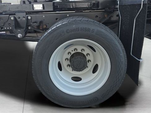 New 2026 Ford F450 XL w/ Snow Plow Prep Package image 10