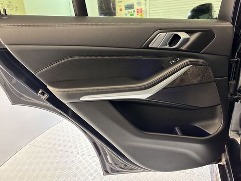 Used 2023 BMW X5 xDrive40i w/ M Sport Package image 32