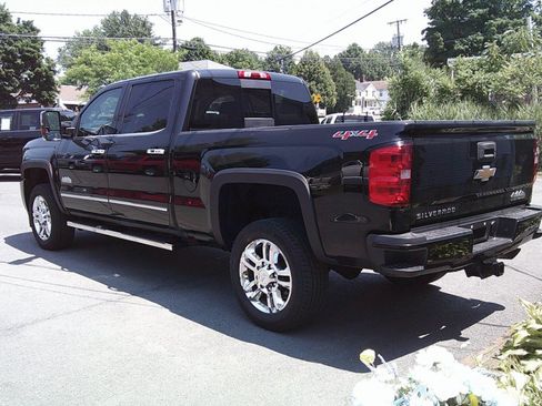 Used 2016 Chevrolet Silverado 2500 High Country w/ High Country Premium Package AWD/4WD image 4