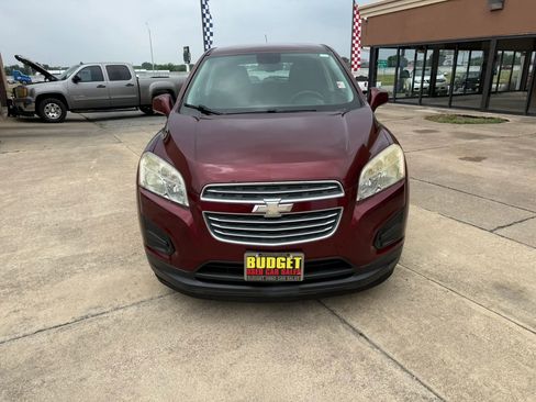 Used 2016 Chevrolet Trax LS FWD image 2