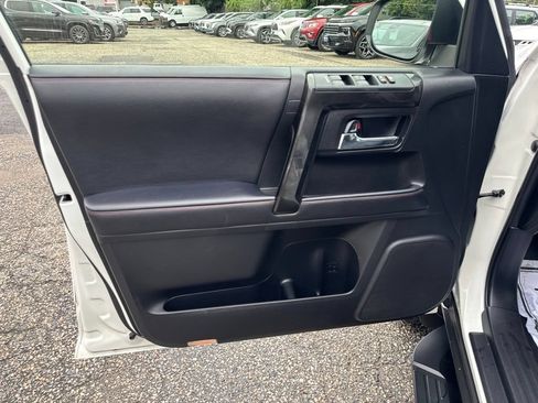 Used 2022 Toyota 4Runner TRD Pro AWD/4WD image 11