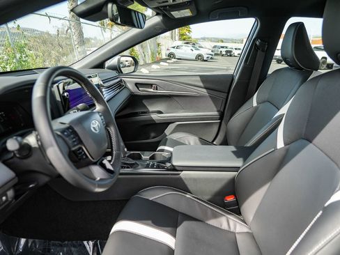 Used 2026 Toyota Camry SE w/ Multimedia Upgrade Package FWD image 17