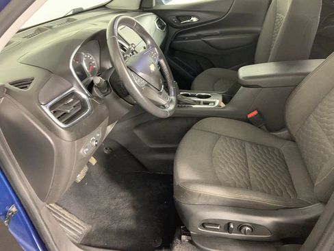 Used 2020 Chevrolet Equinox LT w/ Driver Convenience Package image 14