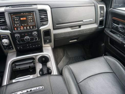 Used 2014 RAM 1500 Laramie w/ Convenience Group AWD/4WD image 29