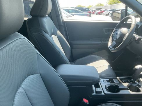 Used 2026 Subaru Outback Limited image 12