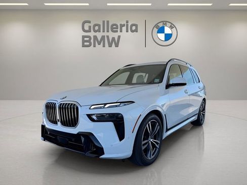 Used 2024 BMW X7 xDrive40i w/ M Sport Package image 1