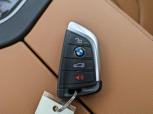 Used 2022 BMW Z4 sDrive30i w/ Premium Package image 32