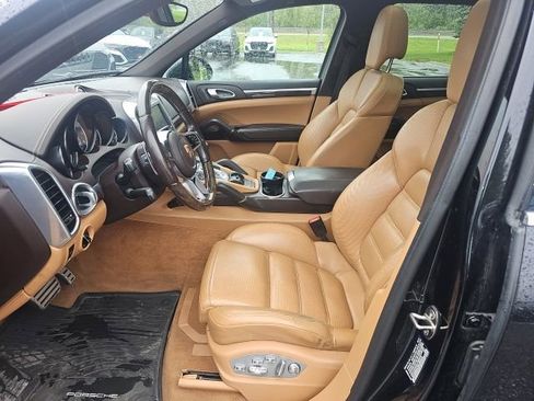 Used 2016 Porsche Cayenne S AWD/4WD image 7