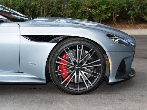 Used 2021 Aston Martin DBS Superleggera Volante image 25
