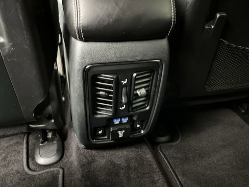 Used 2017 Jeep Grand Cherokee Limited w/ Trailer Tow Group IV image 11