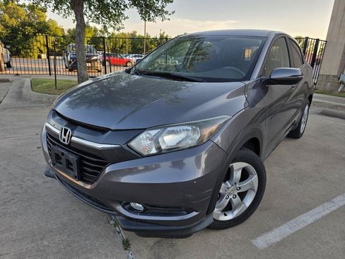 Used 2016 Honda HR-V EX image 1