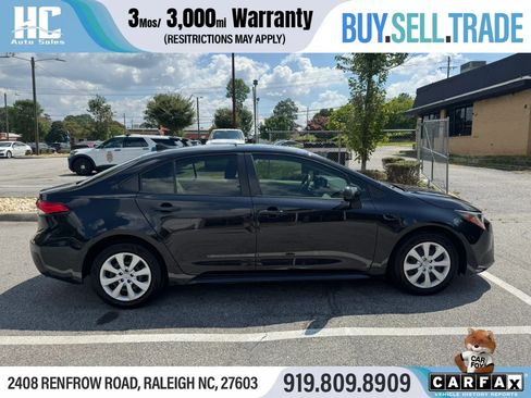Used 2022 Toyota Corolla LE FWD image 6
