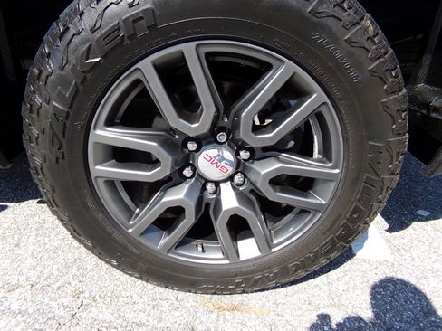 Used 2021 GMC Sierra 1500 AT4 w/ AT4 Premium Package AWD/4WD image 13