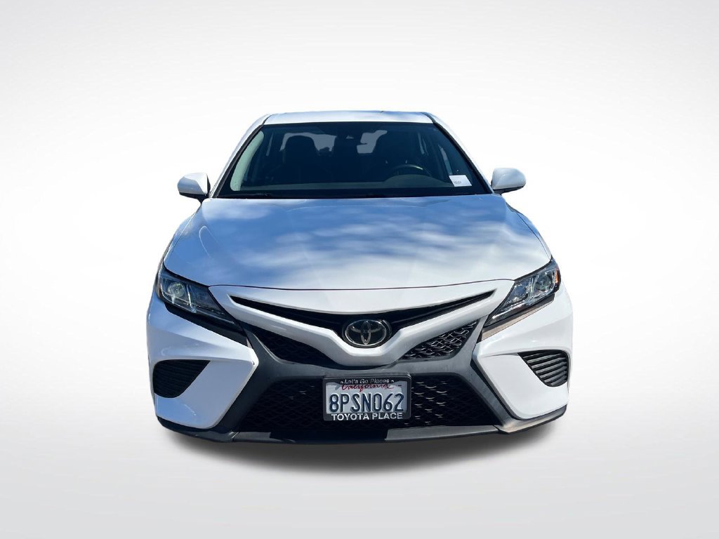 Used 2020 Toyota Camry SE FWD image 8