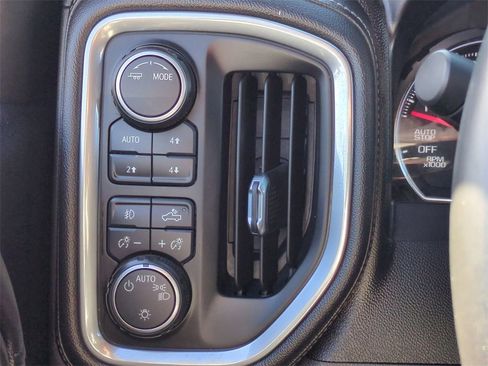 Used 2021 Chevrolet Silverado 1500 RST image 18