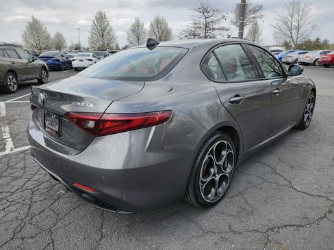 Used 2022 Alfa Romeo Giulia Veloce image 21