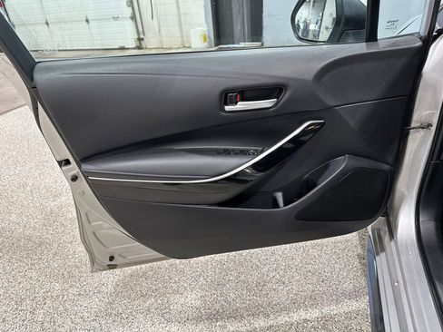 Used 2021 Toyota Corolla XSE w/ Carpet Mat Package (TMS) FWD image 11