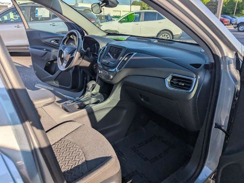 Used 2023 Chevrolet Equinox LT AWD/4WD image 35