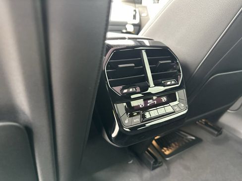 New 2026 BMW iX xDrive45 image 23