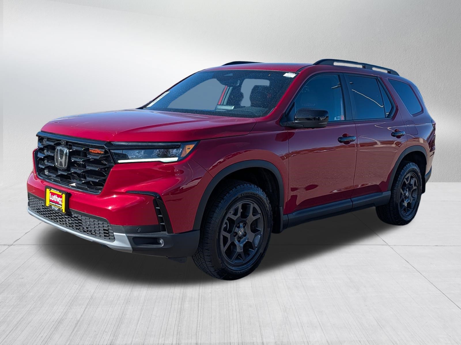 Used 2024 Honda Pilot TrailSport image 3