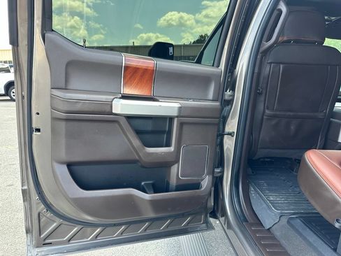 Used 2022 Ford F350 King Ranch w/ Tremor Off-Road Package AWD/4WD image 25