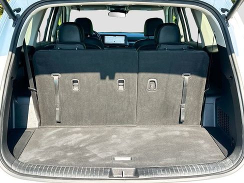Used 2025 Kia Telluride S FWD image 28