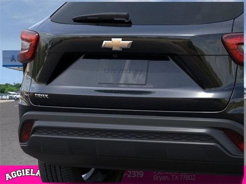 New 2026 Chevrolet Trax LS image 14