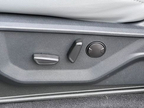 New 2025 Ford F150 Lightning Flash AWD/4WD image 16