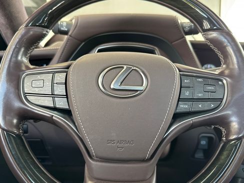 Used 2019 Lexus LS 500 w/ Interior Upgrade Package RWD image 29