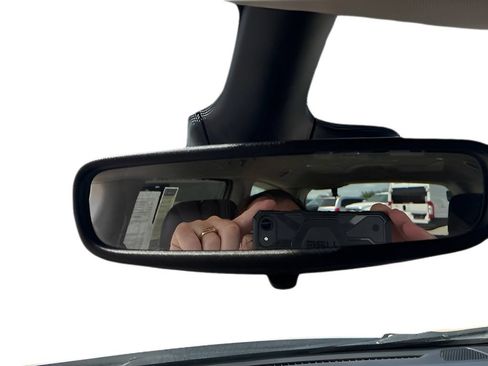 Used 2024 Chrysler Pacifica Touring-L FWD image 27