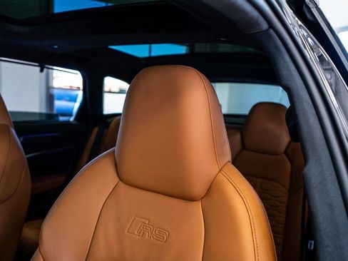 Used 2024 Audi RS 6 performance image 39