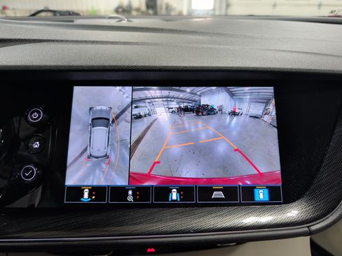 Used 2021 Buick Envision Essence w/ Technology Package I AWD/4WD image 12