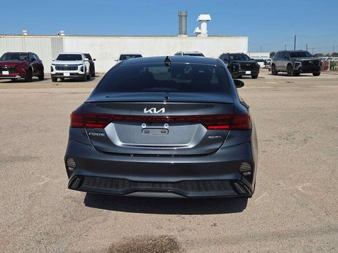 Used 2024 Kia Forte GT-Line w/ GT-Line Premium Package FWD image 7