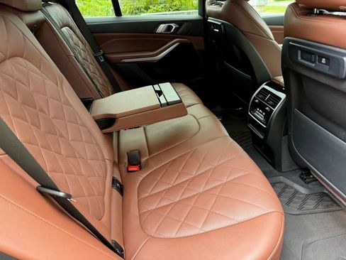 Used 2023 BMW X5 xDrive40i AWD/4WD image 37