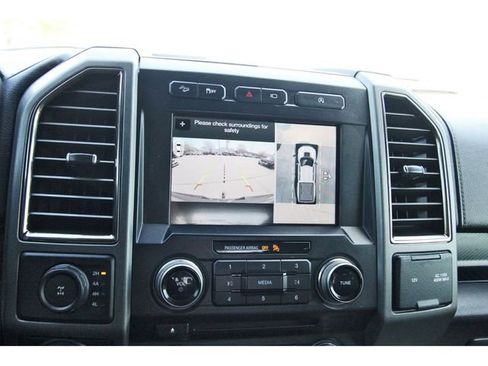 Used 2018 Ford F150 Raptor w/ Equipment Group 802A Luxury image 23